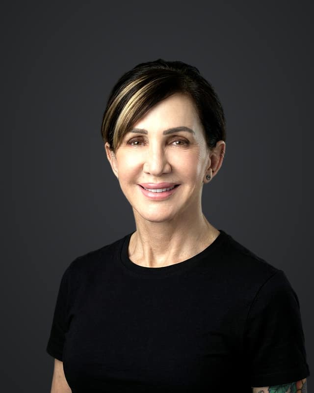 Suzanne, yoga instructor at Chitown Trainer