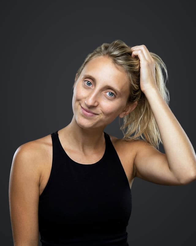 Tess, barre instructor at Chitown Trainer